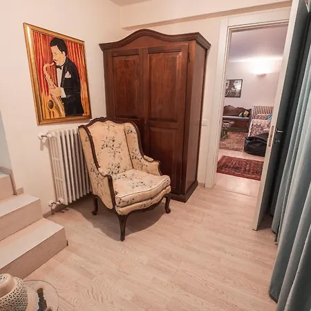 A Casa Di *